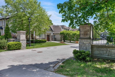 456 Lakeshore Road W • Oakville, ON photo 4