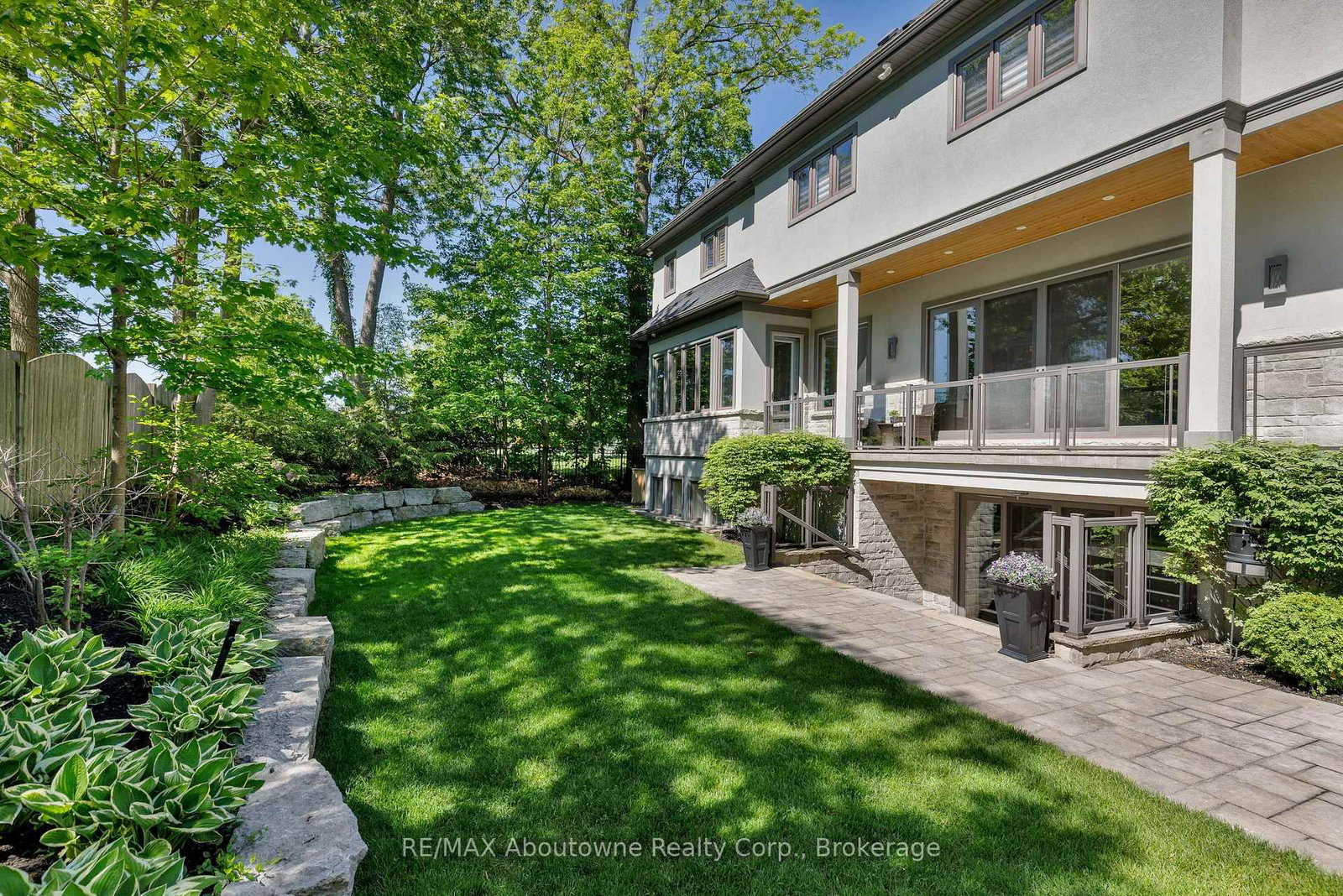 456 Lakeshore Road W • Oakville, ON photo 45