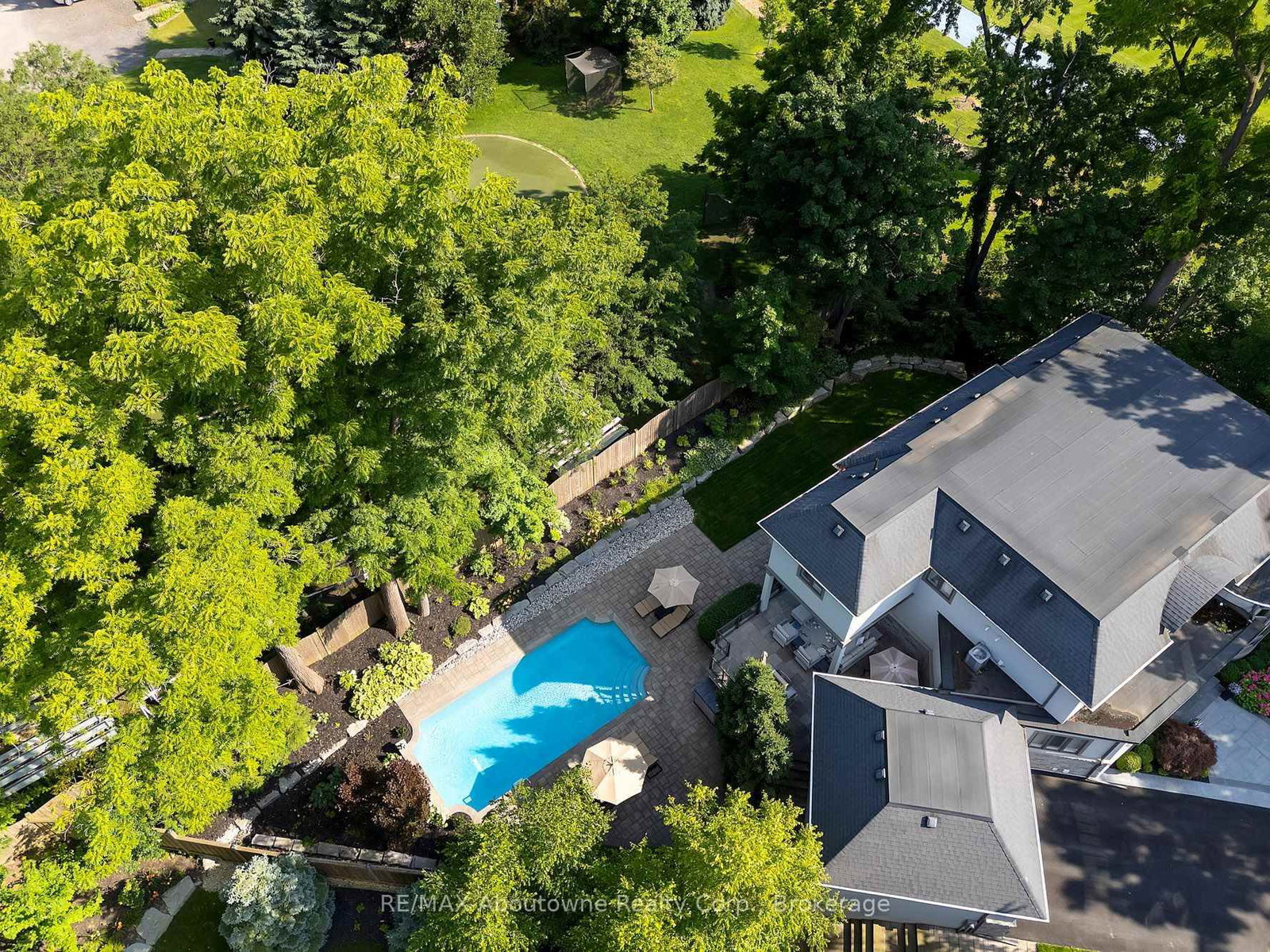456 Lakeshore Road W • Oakville, ON photo 49