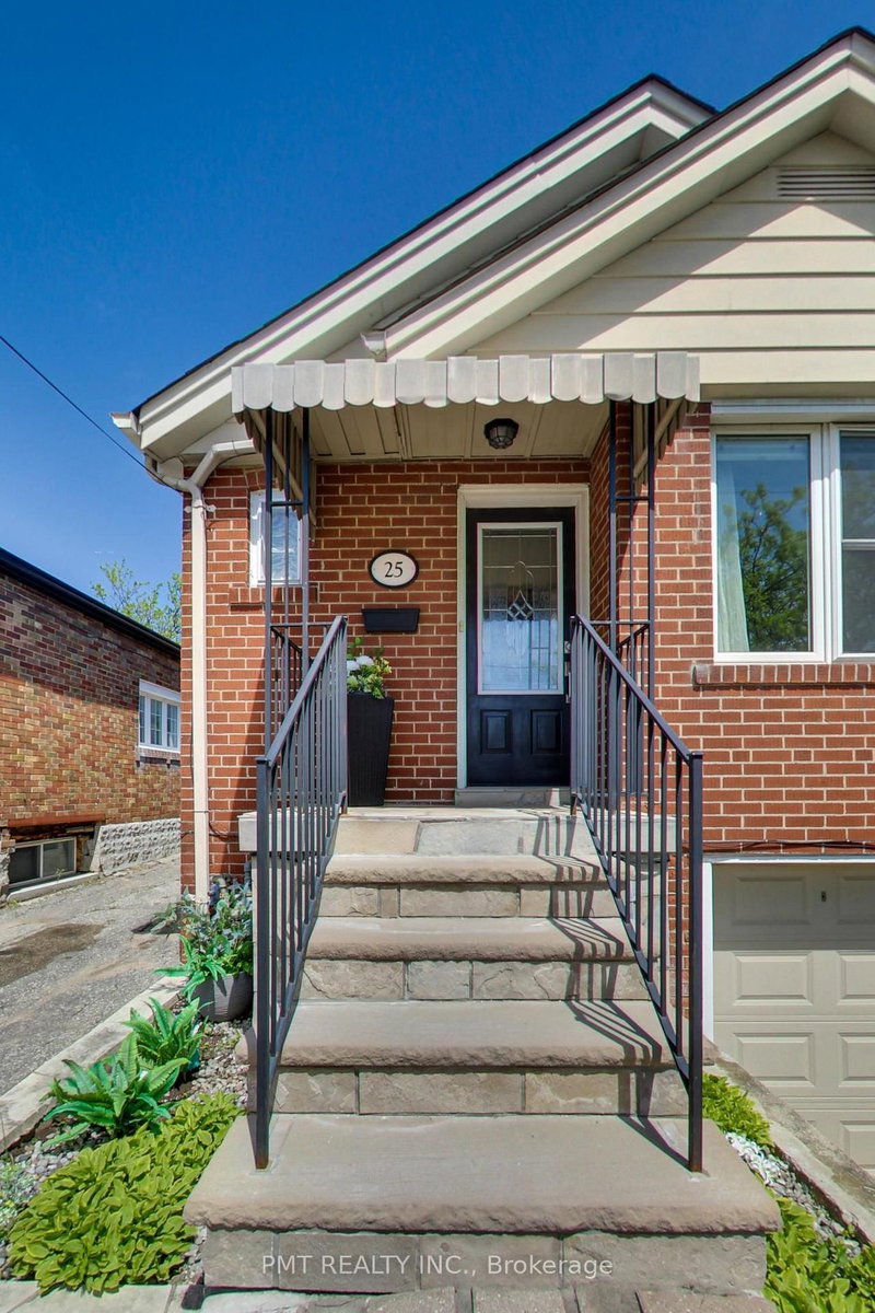 25 Ronald Avenue