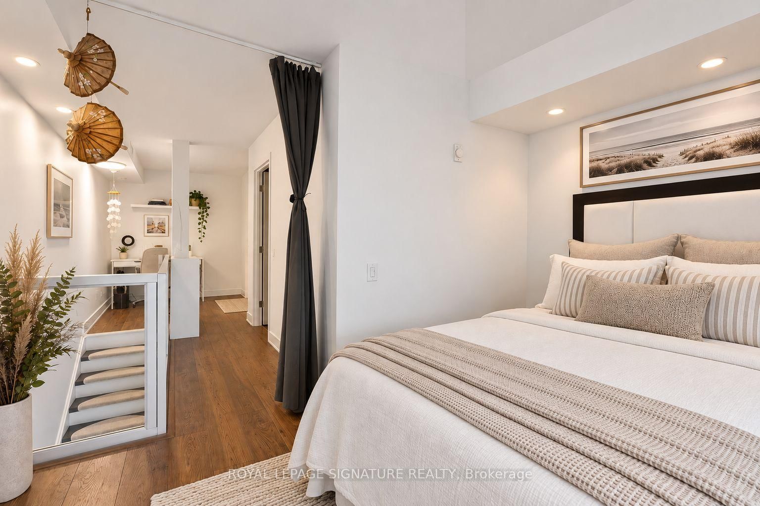 1040 The Queensway • #917 • Toronto, ON photo 9