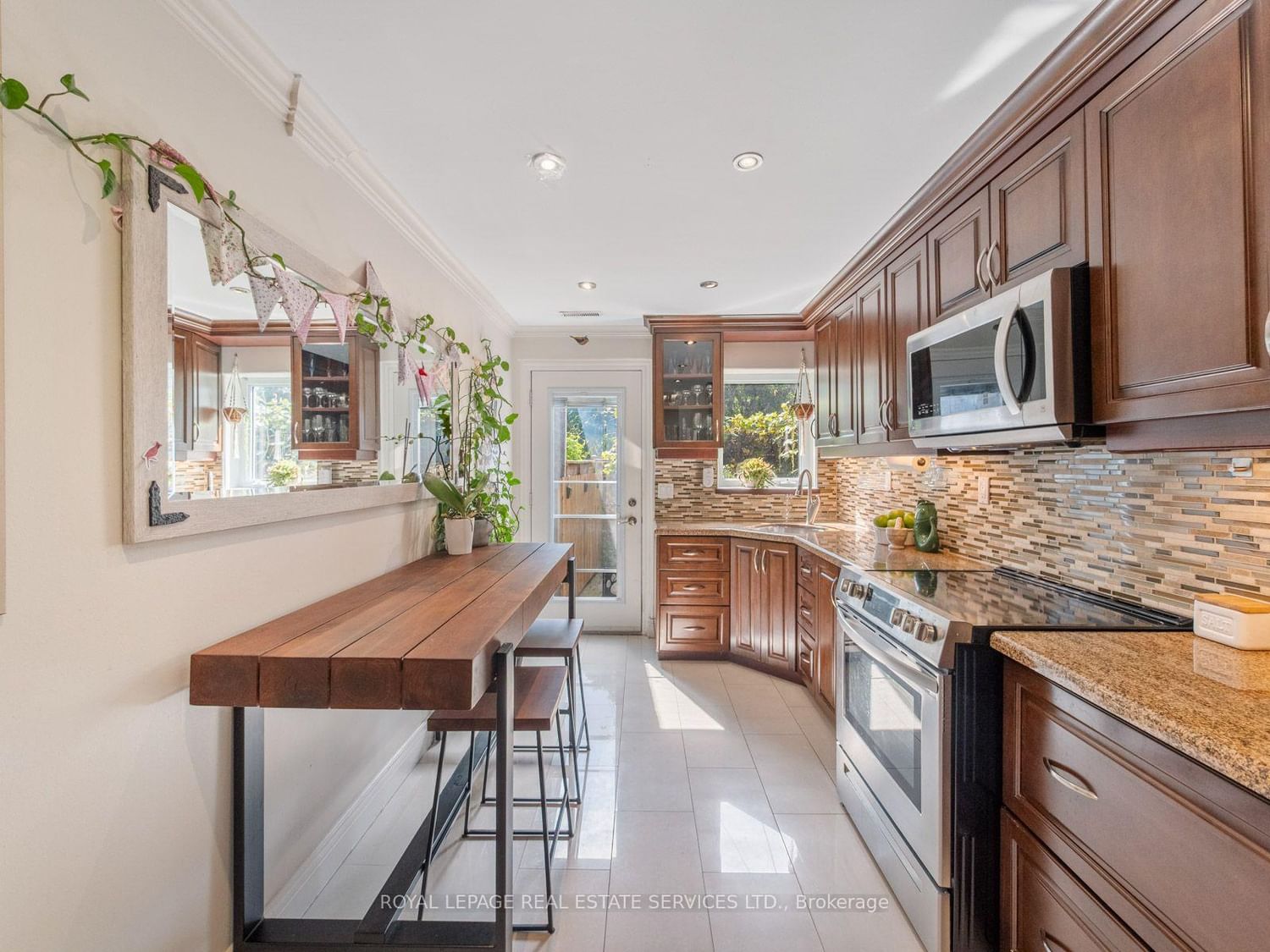 179 Hallam Street • Toronto, ON photo 13