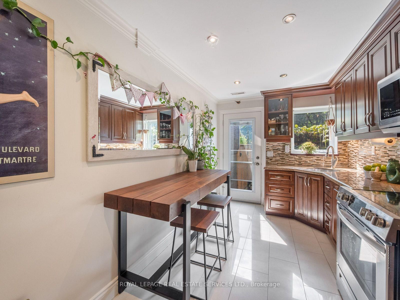 179 Hallam Street • Toronto, ON photo 14