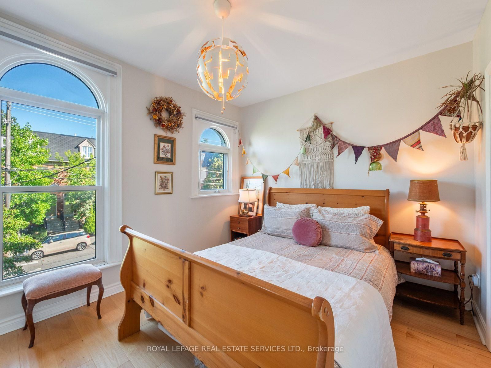 179 Hallam Street • Toronto, ON photo 23