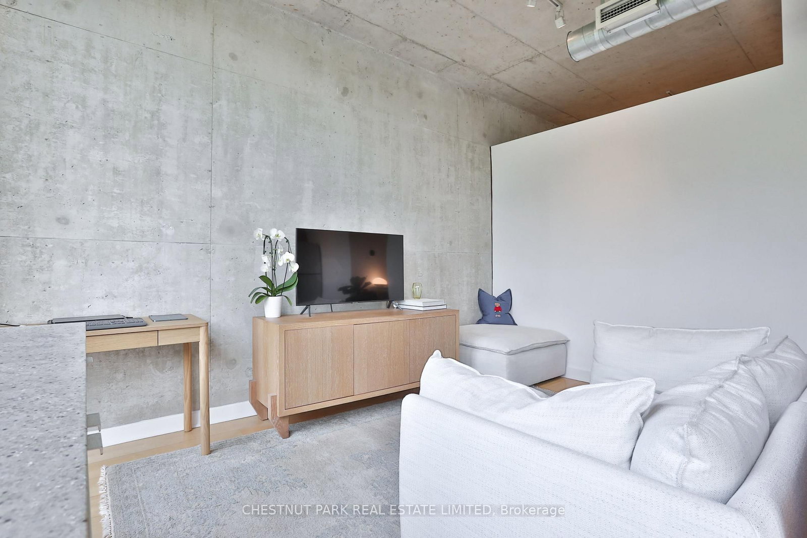 369 Sorauren Avenue • #414 • Toronto, ON photo 11