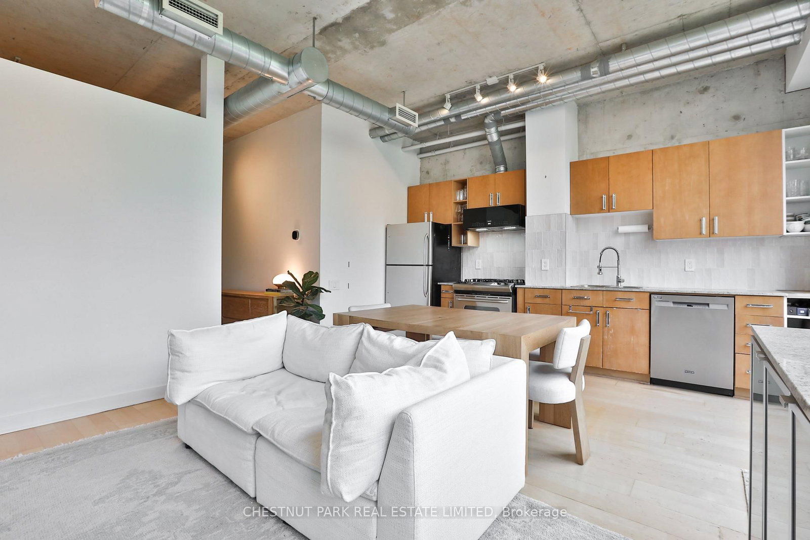 369 Sorauren Avenue • #414 • Toronto, ON photo 12