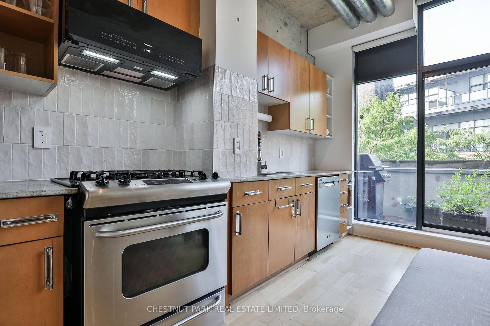 369 Sorauren Avenue • #414 • Toronto, ON photo 14