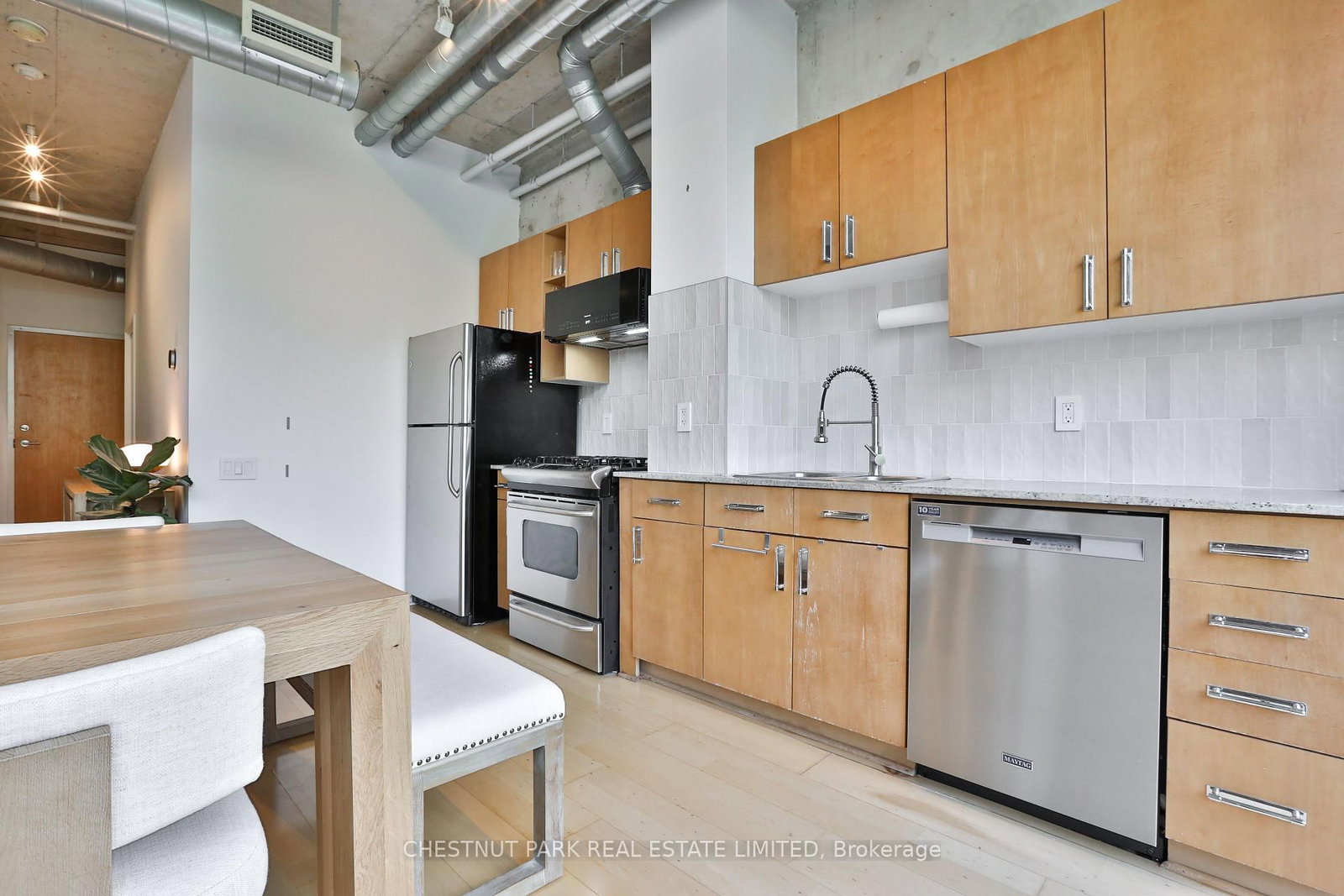 369 Sorauren Avenue • #414 • Toronto, ON photo 15