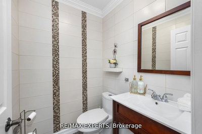 482 Malaga Mississauga,ON L5B 3W2 — Photo 11