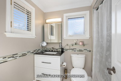 482 Malaga Mississauga,ON L5B 3W2 — Photo 19