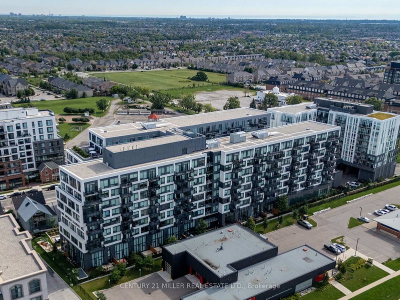 702 - 2450 Old Bronte Road