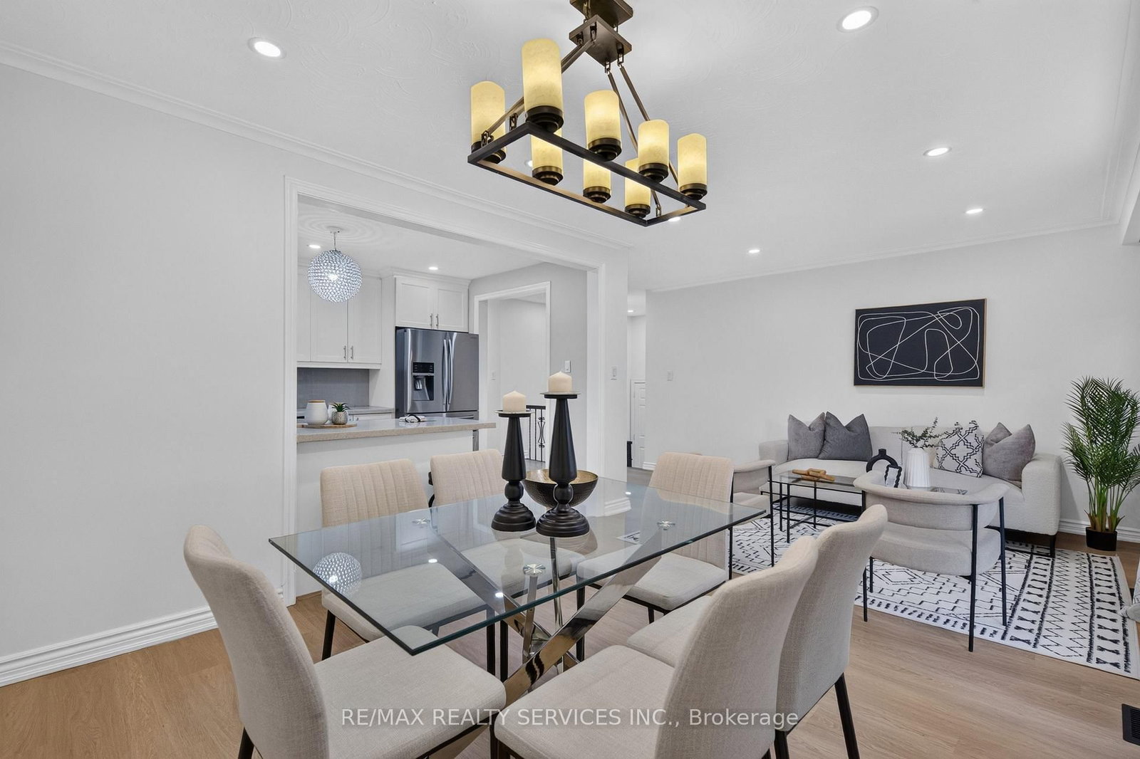 8 Leneck Avenue • Brampton, ON photo 11