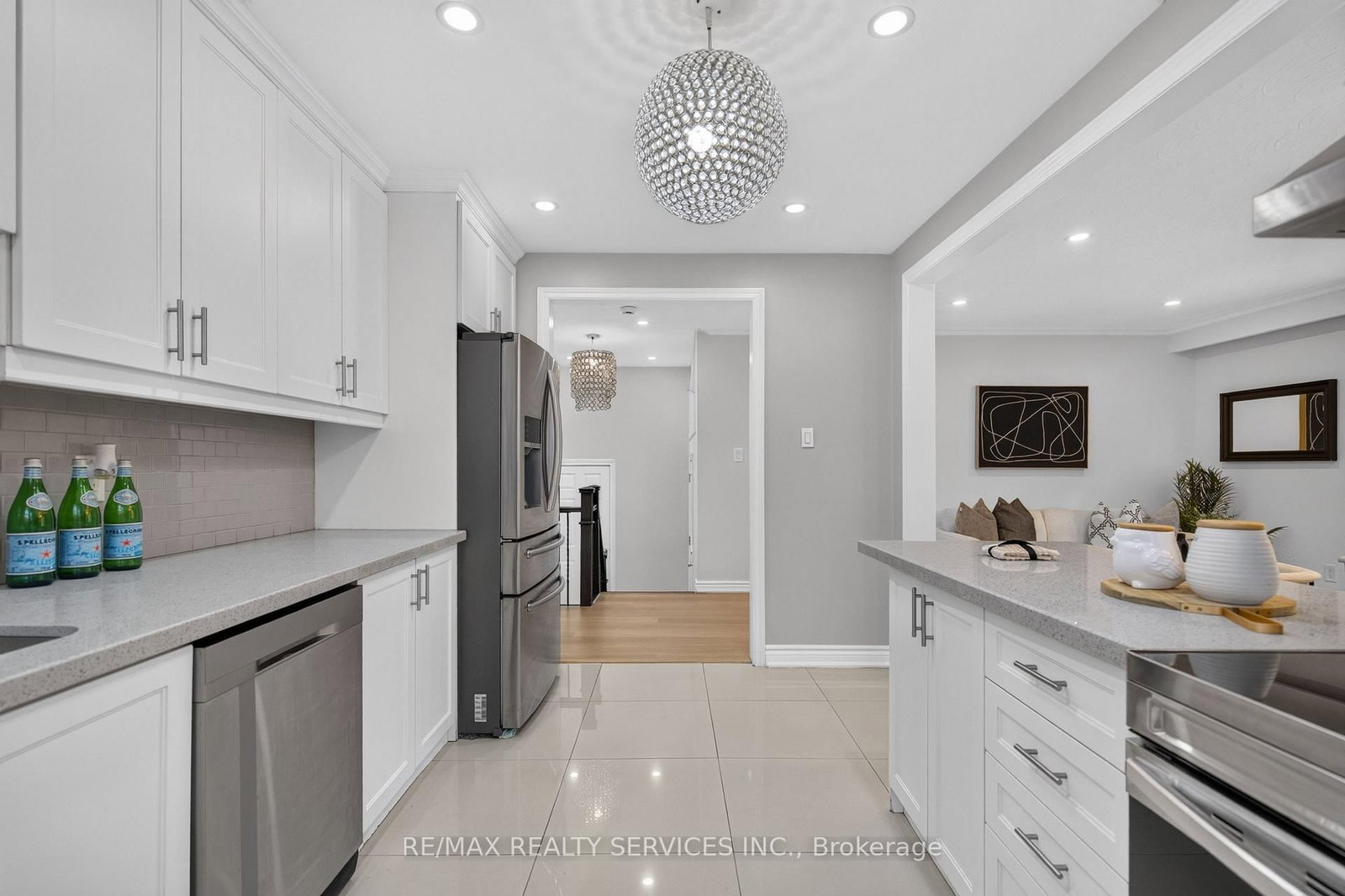 8 Leneck Avenue • Brampton, ON photo 16