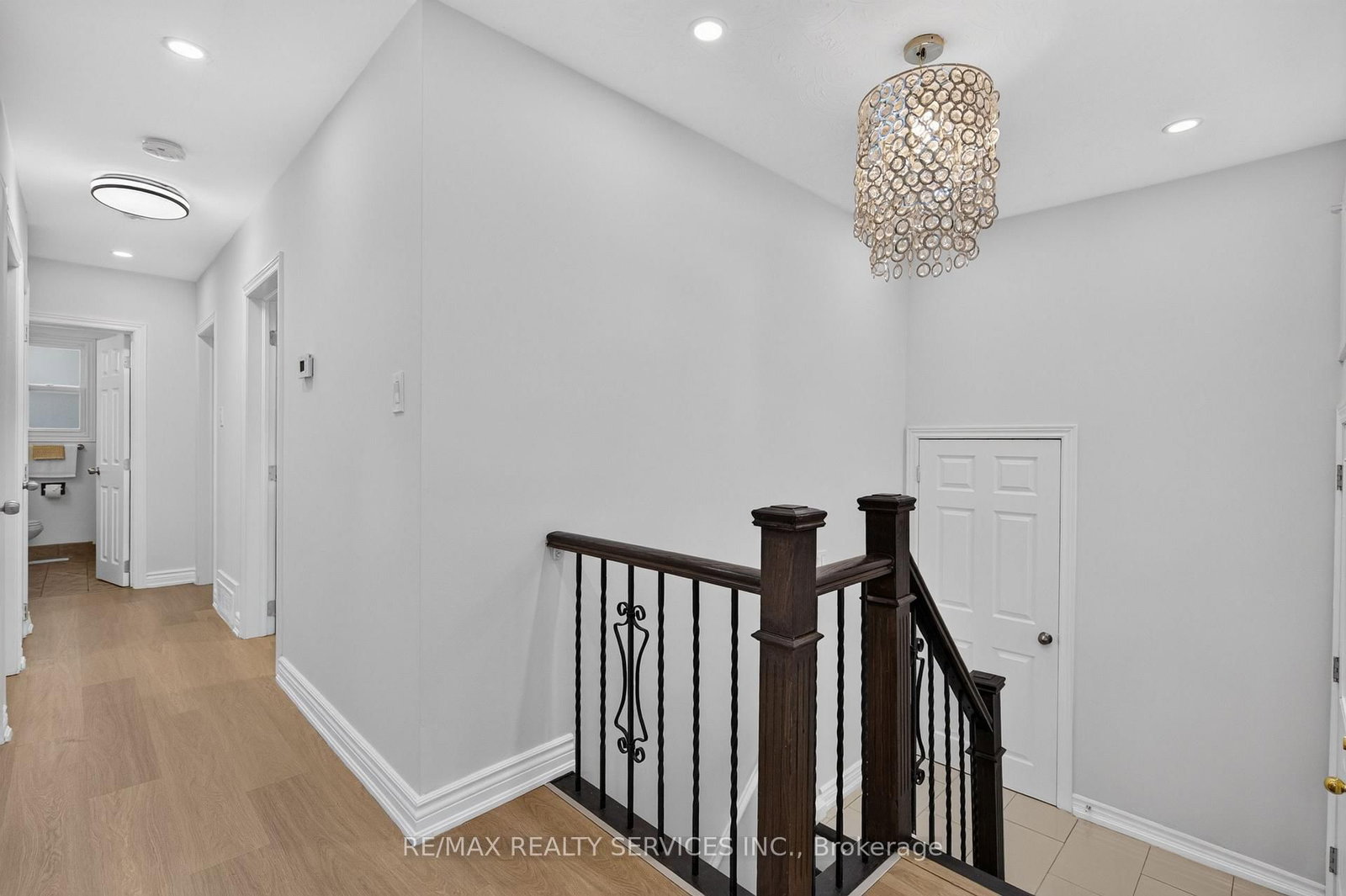 8 Leneck Avenue • Brampton, ON photo 17