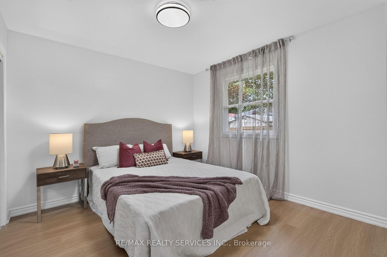 8 Leneck Avenue • Brampton, ON photo 19