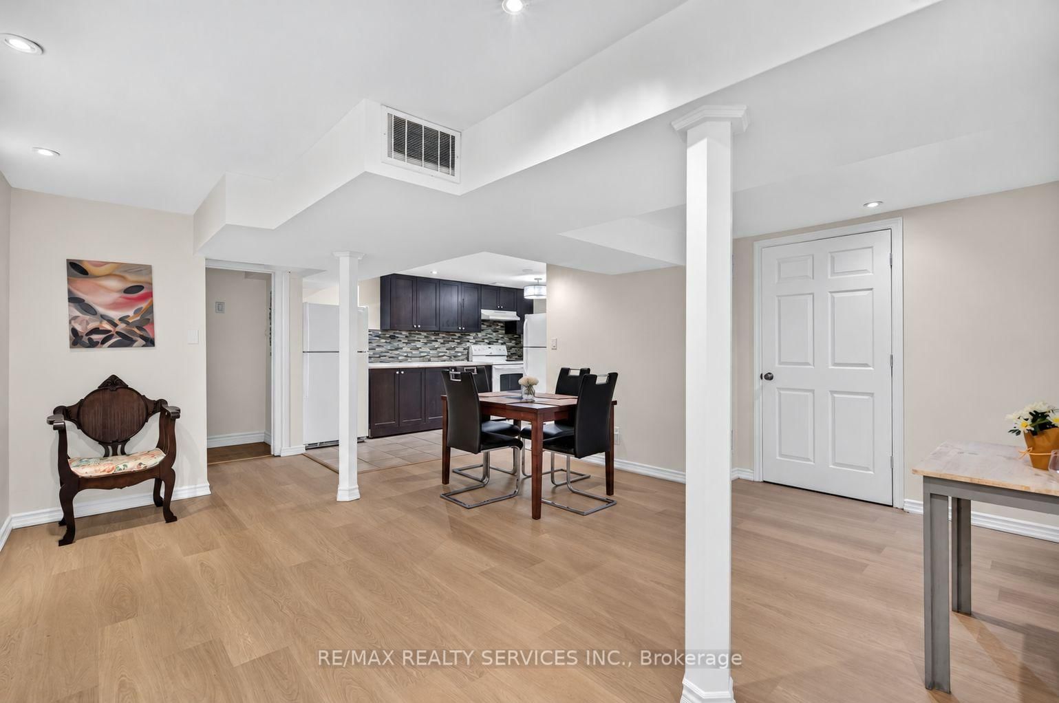 8 Leneck Avenue • Brampton, ON photo 30