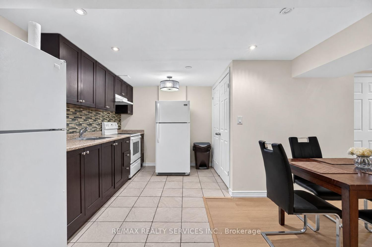 8 Leneck Avenue • Brampton, ON photo 32