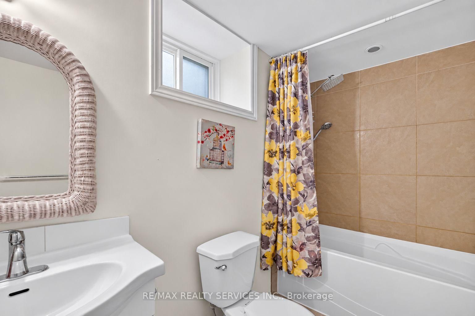 8 Leneck Avenue • Brampton, ON photo 39