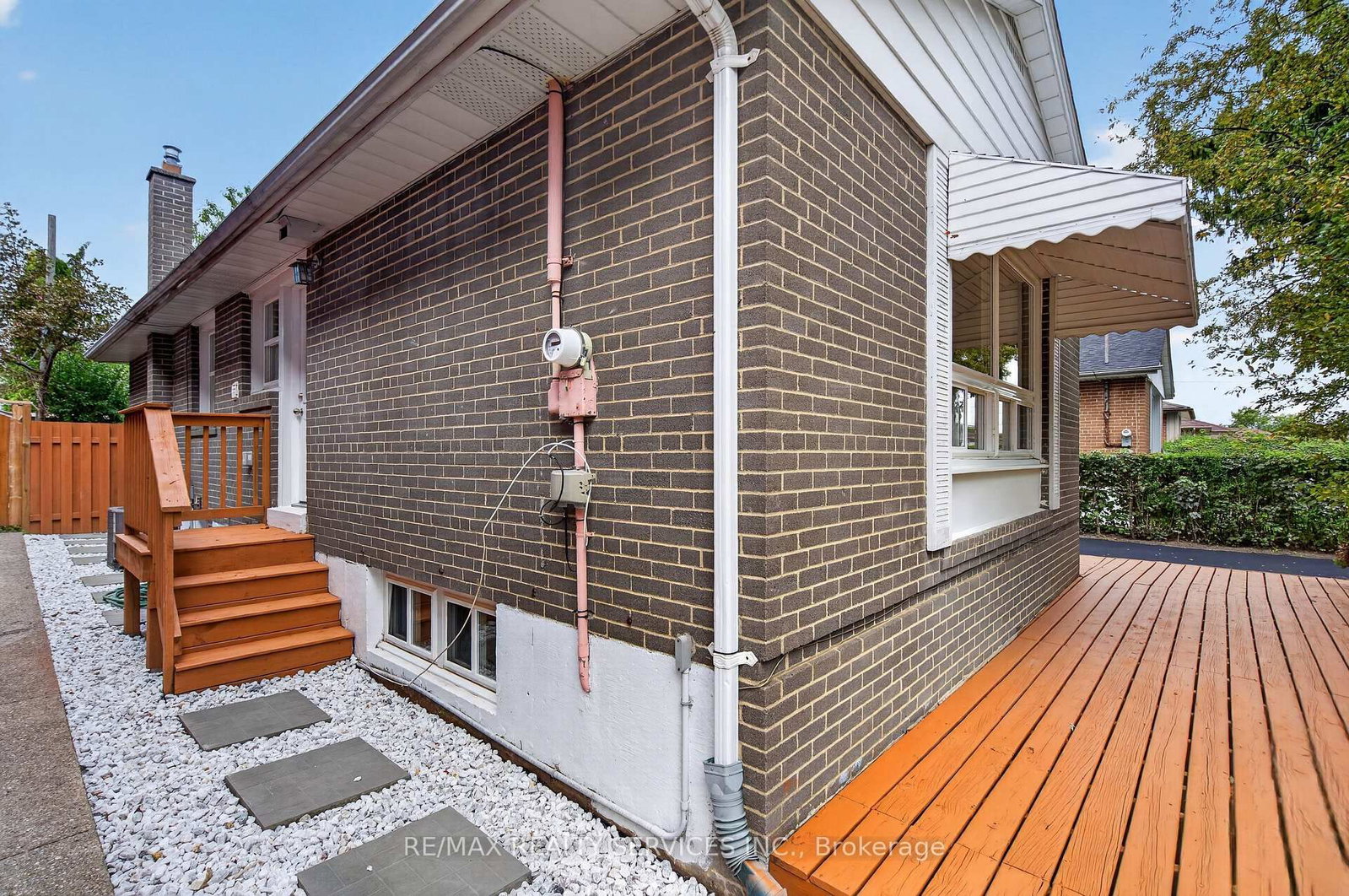 8 Leneck Avenue • Brampton, ON photo 42