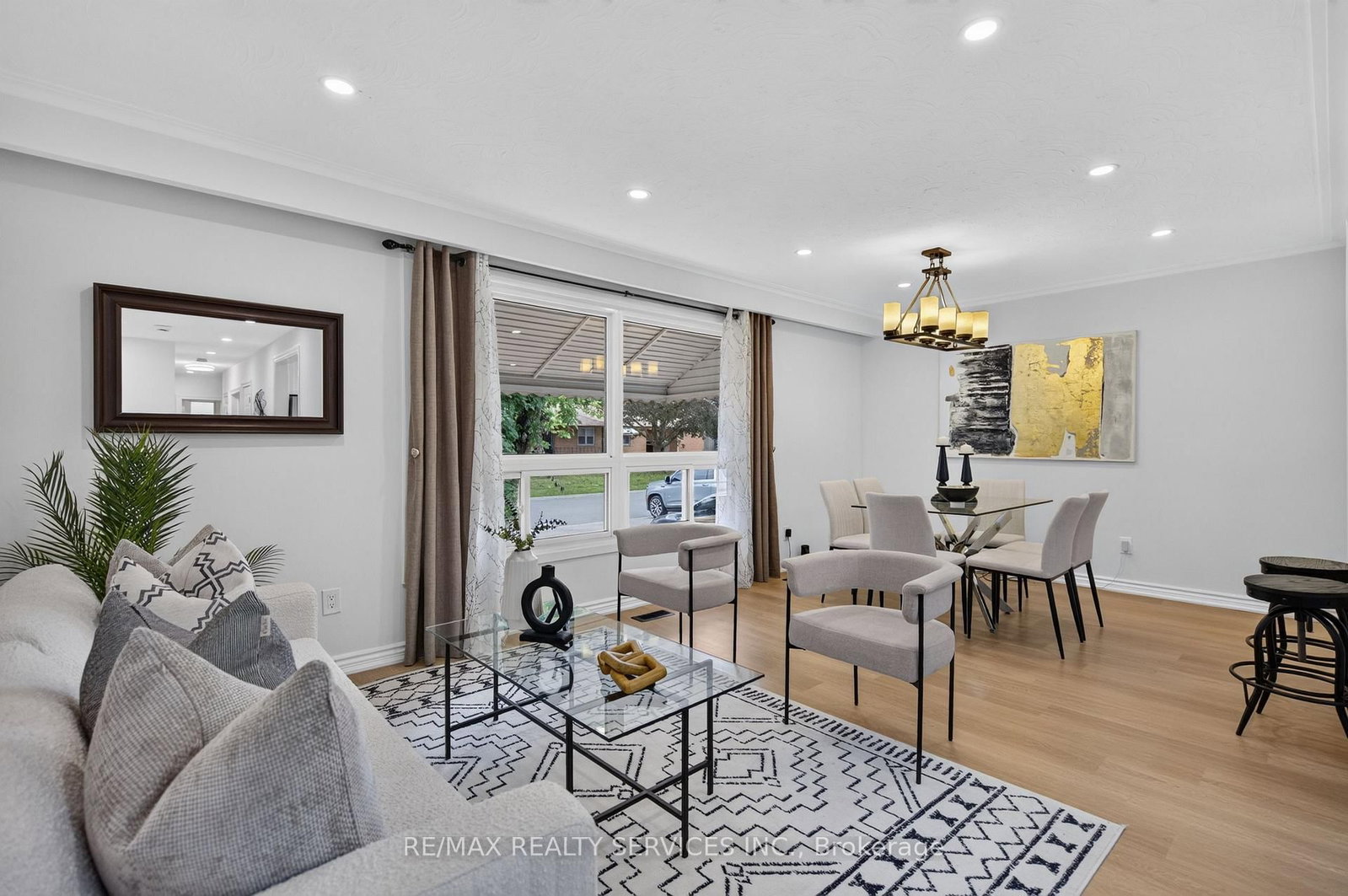 8 Leneck Avenue • Brampton, ON photo 8