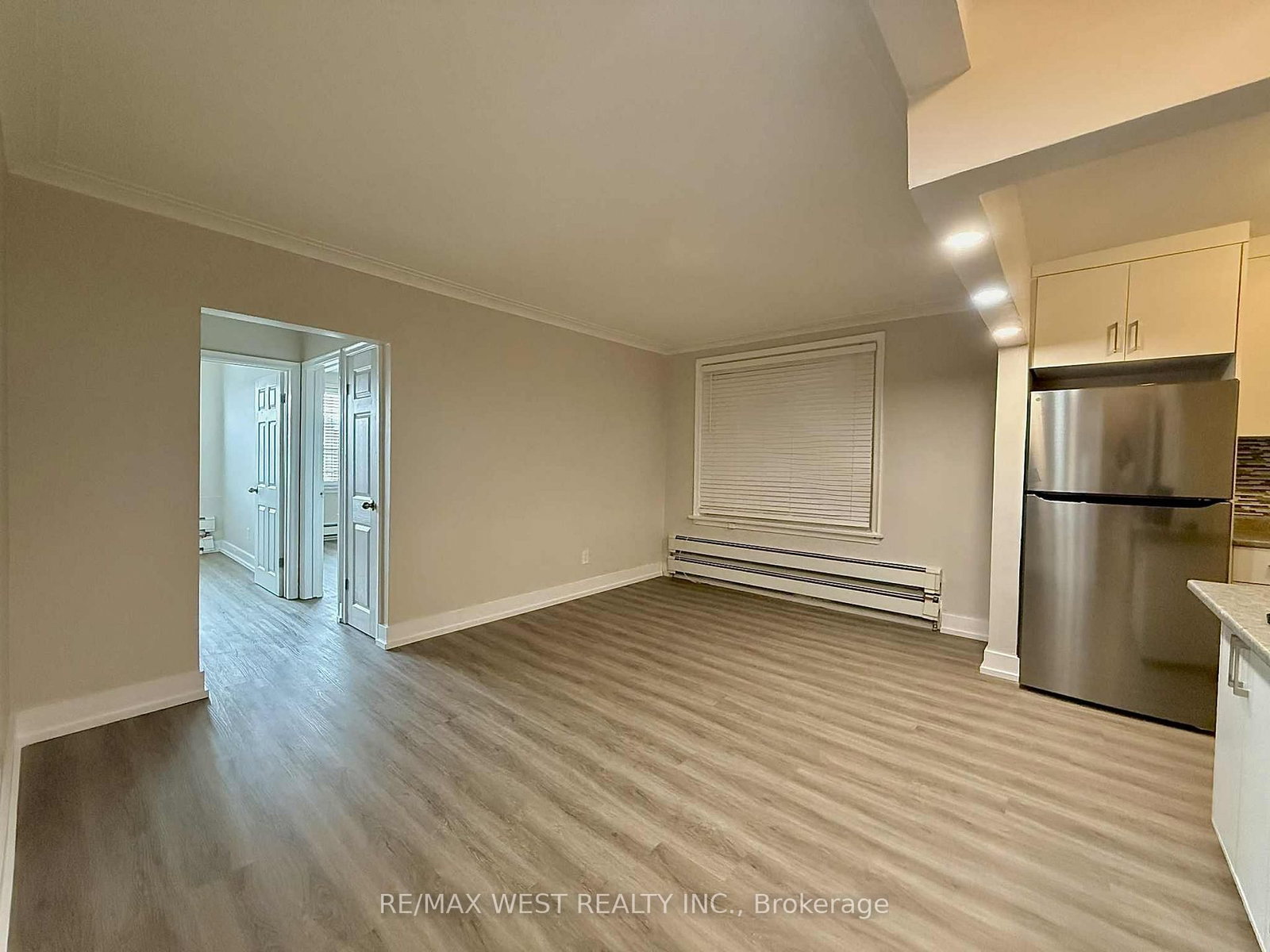 2 - 402 Royal York Road, Toronto 2