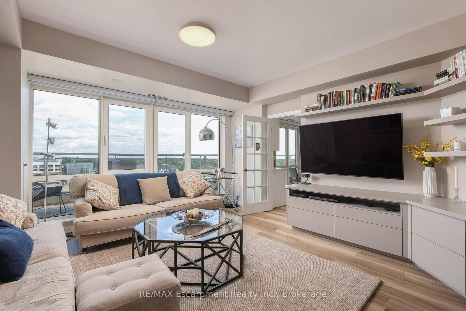 60 Old Mill Road • #PH1 • Oakville, ON photo 16
