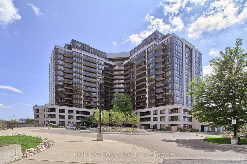 Ph04 - 1060 Sheppard Avenue W