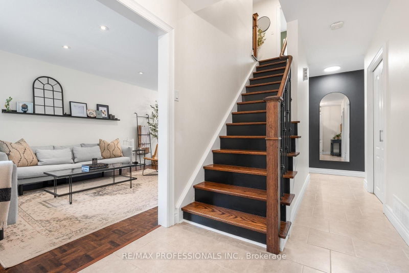 37 Birchleaf Crescent