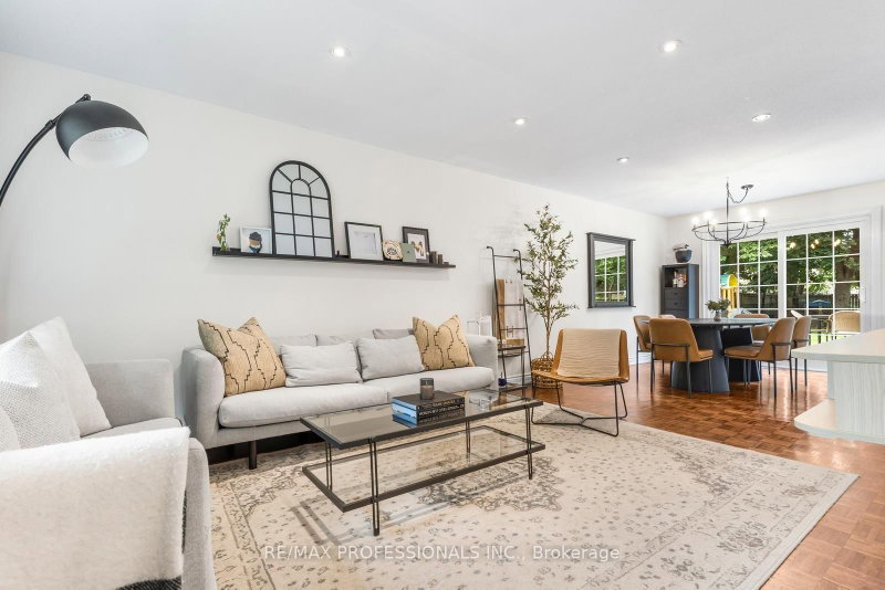 37 Birchleaf Crescent