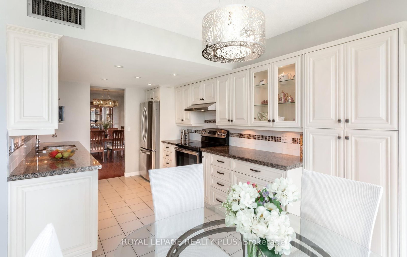 45 Kingsbridge Garden Circle • #808 • Mississauga, ON photo 13