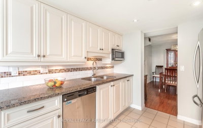 45 Kingsbridge Garden Mississauga,ON L5R 3K4 — Photo 15