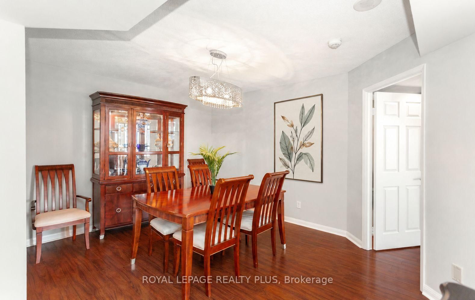 45 Kingsbridge Garden Circle • #808 • Mississauga, ON photo 17
