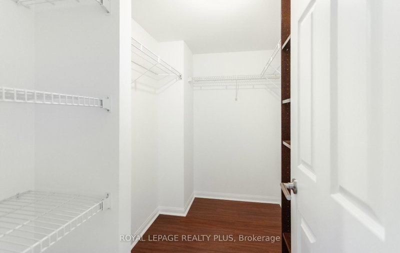 45 Kingsbridge Garden Mississauga,ON L5R 3K4 — Photo 21