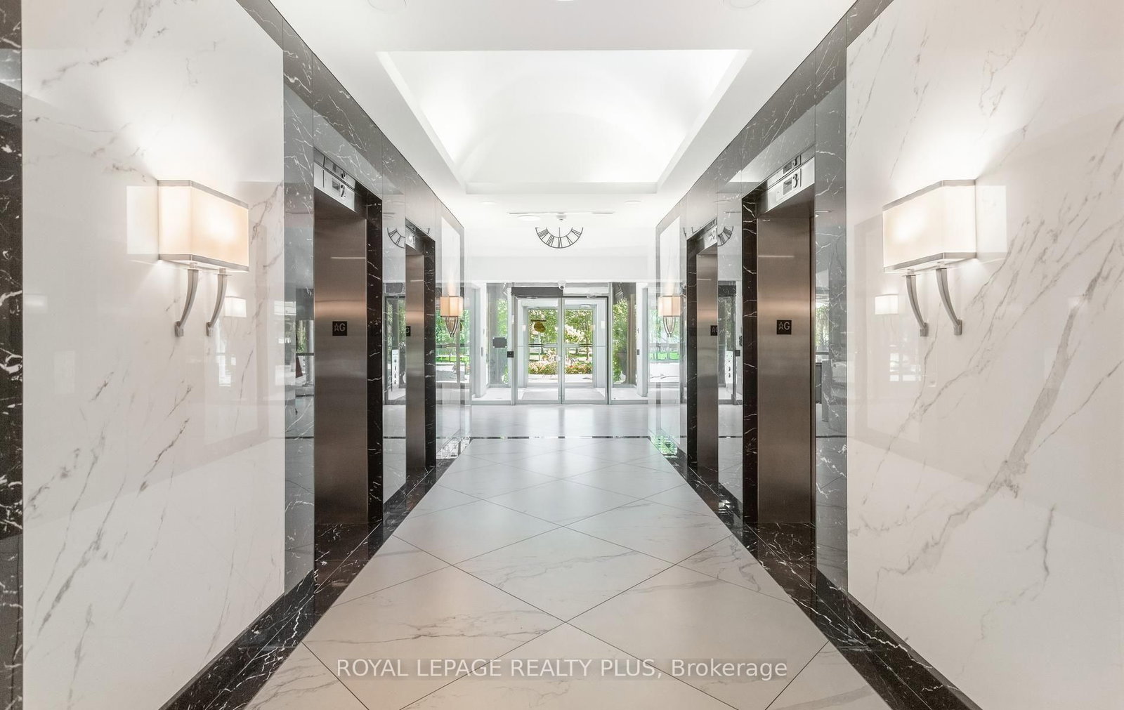 45 Kingsbridge Garden Circle • #808 • Mississauga, ON photo 3
