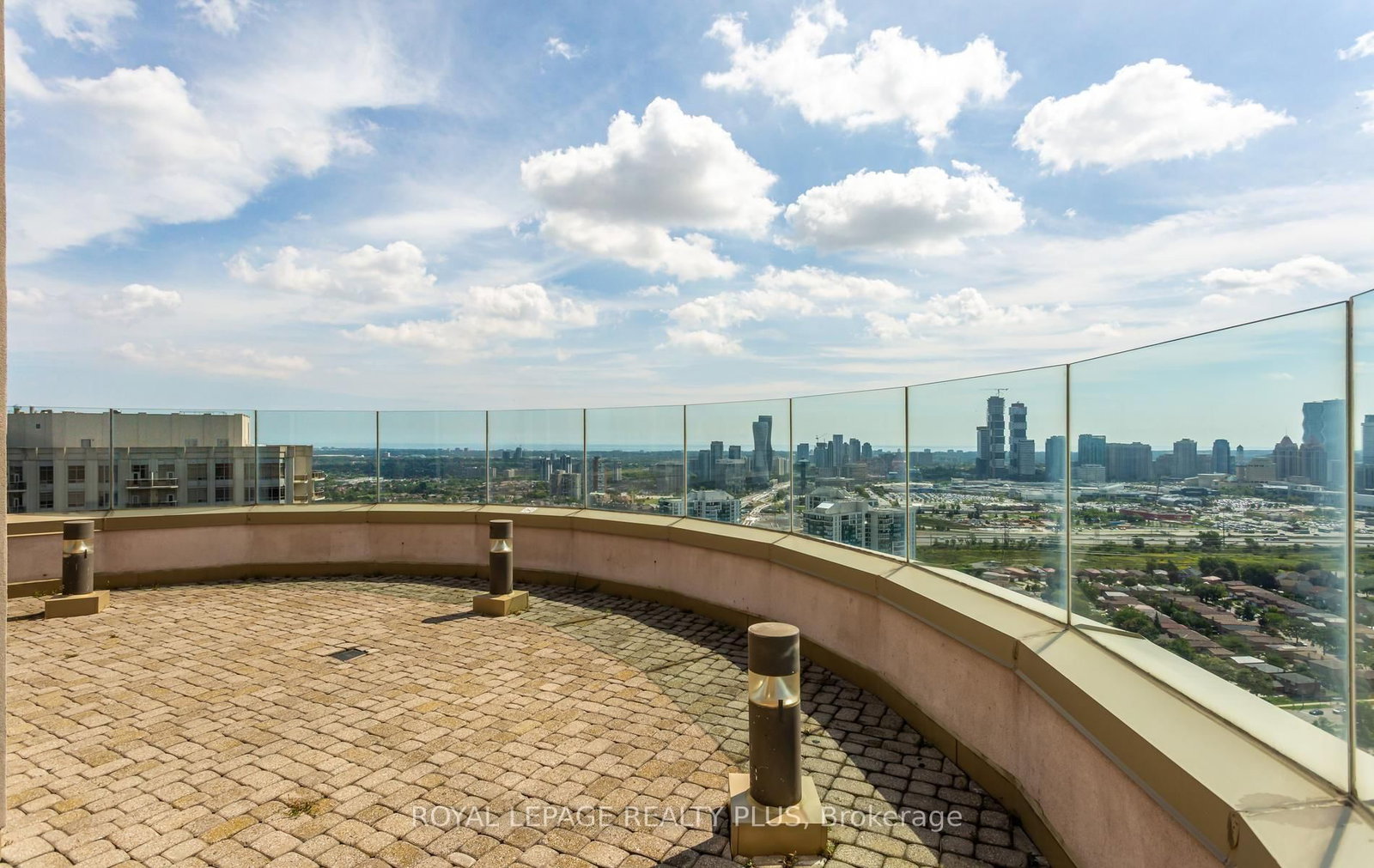 45 Kingsbridge Garden Circle • #808 • Mississauga, ON photo 31