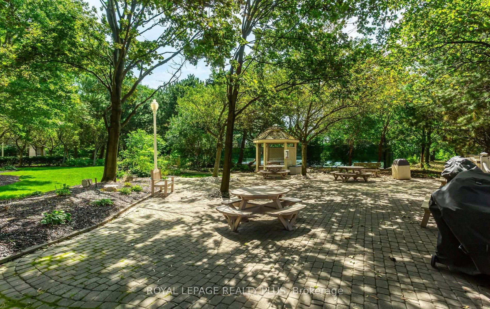 45 Kingsbridge Garden Circle • #808 • Mississauga, ON photo 39
