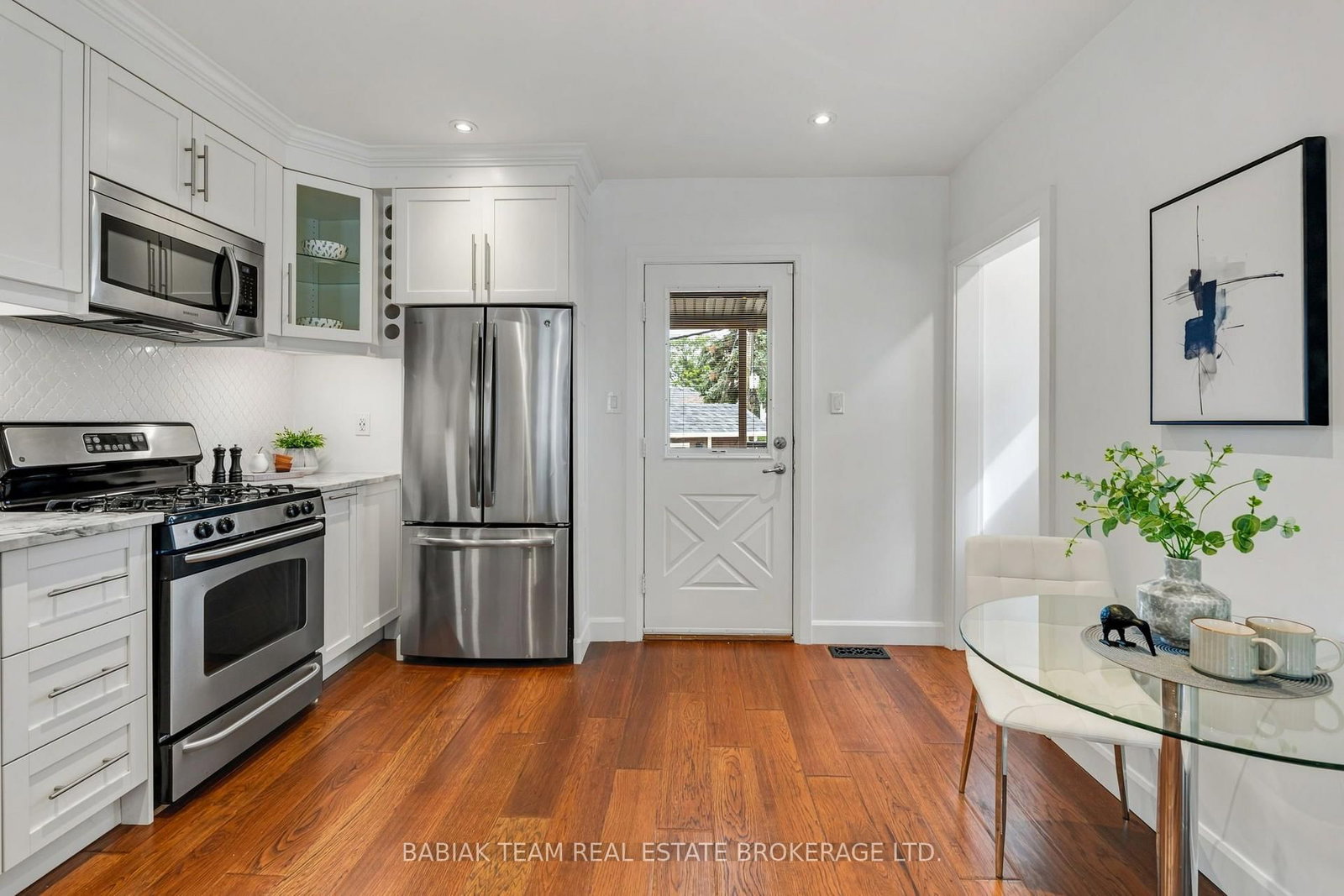 57 Avon Avenue • Toronto, ON photo 10