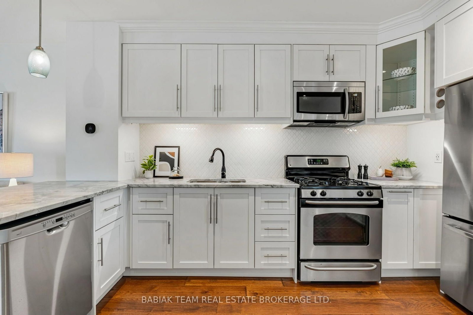 57 Avon Avenue • Toronto, ON photo 11