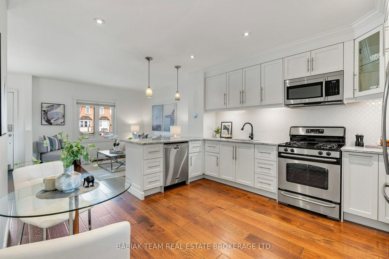 57 Avon Avenue • Toronto, ON photo 12
