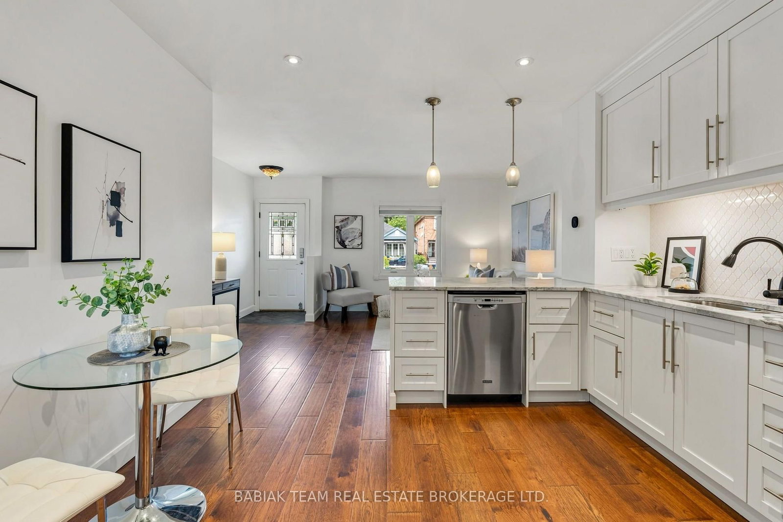 57 Avon Avenue • Toronto, ON photo 13