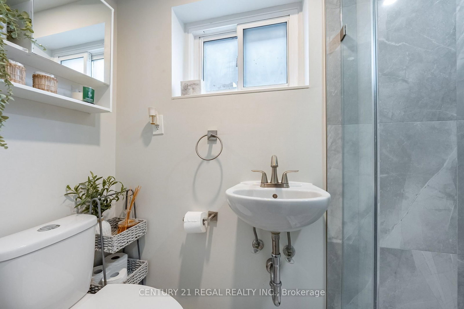 21 Burlingame Road • Toronto, ON photo 37