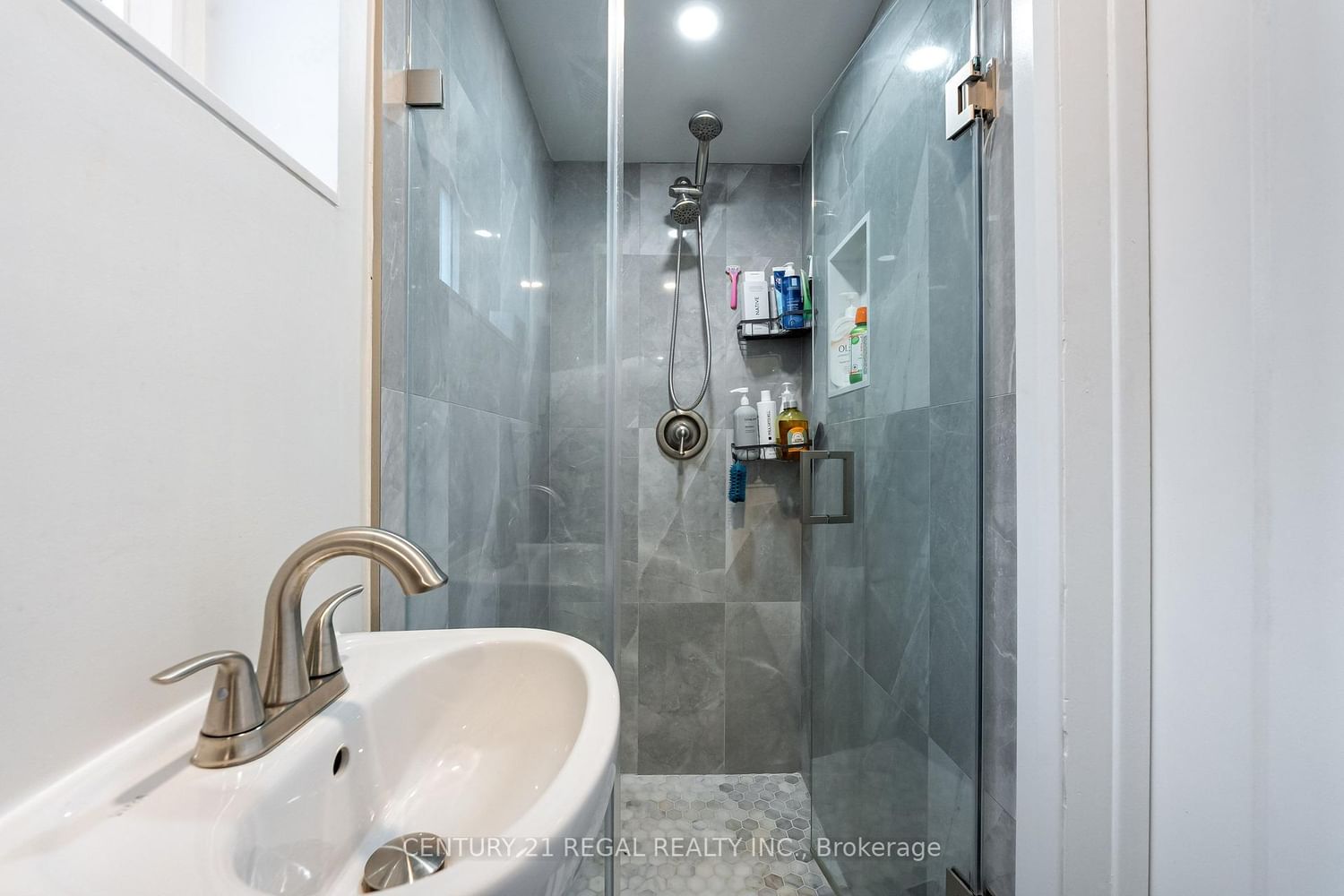 21 Burlingame Road • Toronto, ON photo 38