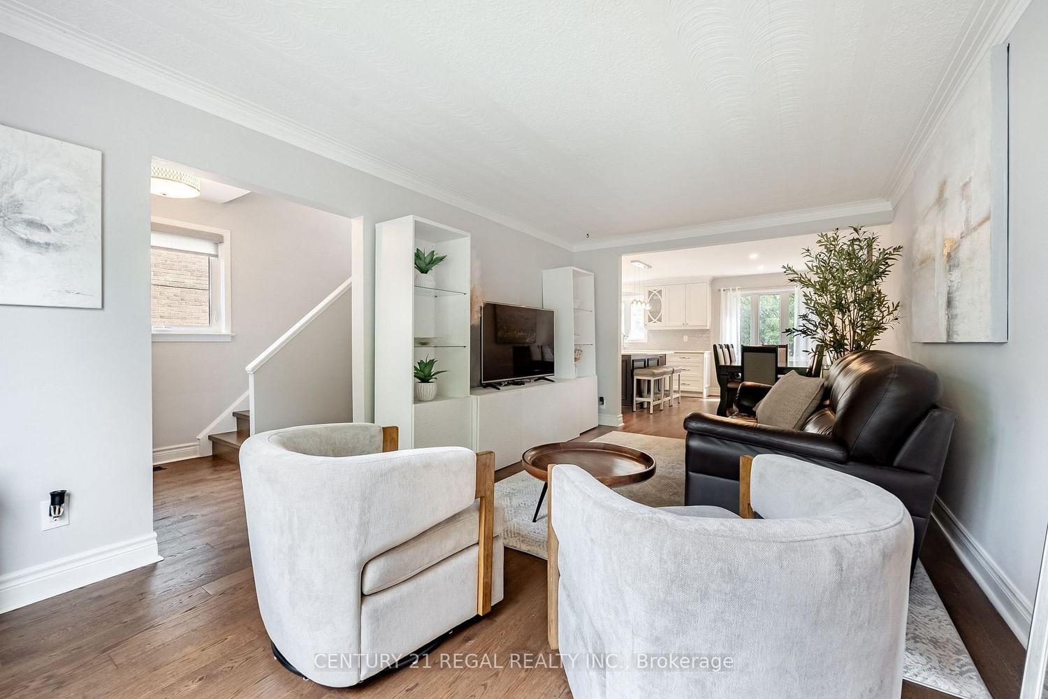 21 Burlingame Road • Toronto, ON photo 9