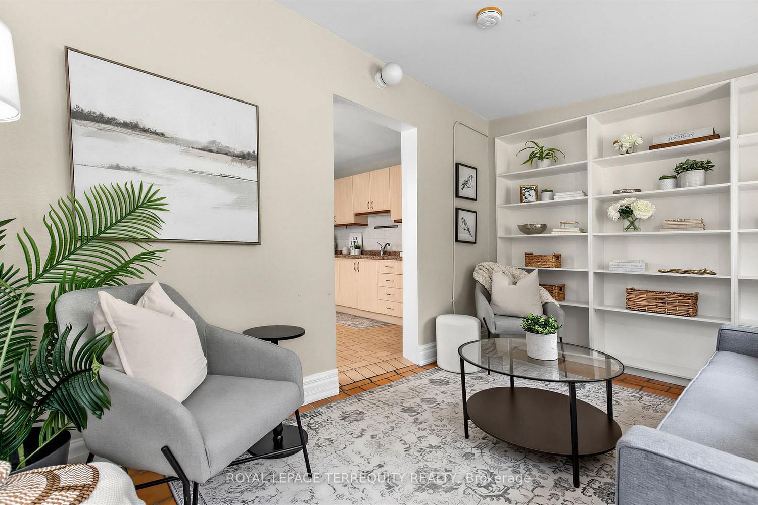 211 Blackthorn Avenue • Toronto, ON photo 10