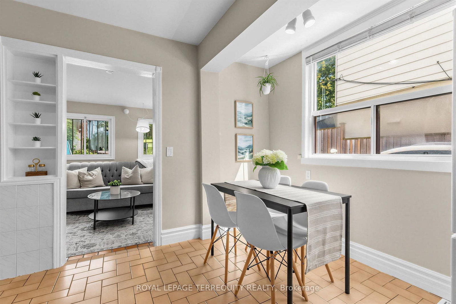 211 Blackthorn Avenue • Toronto, ON photo 12