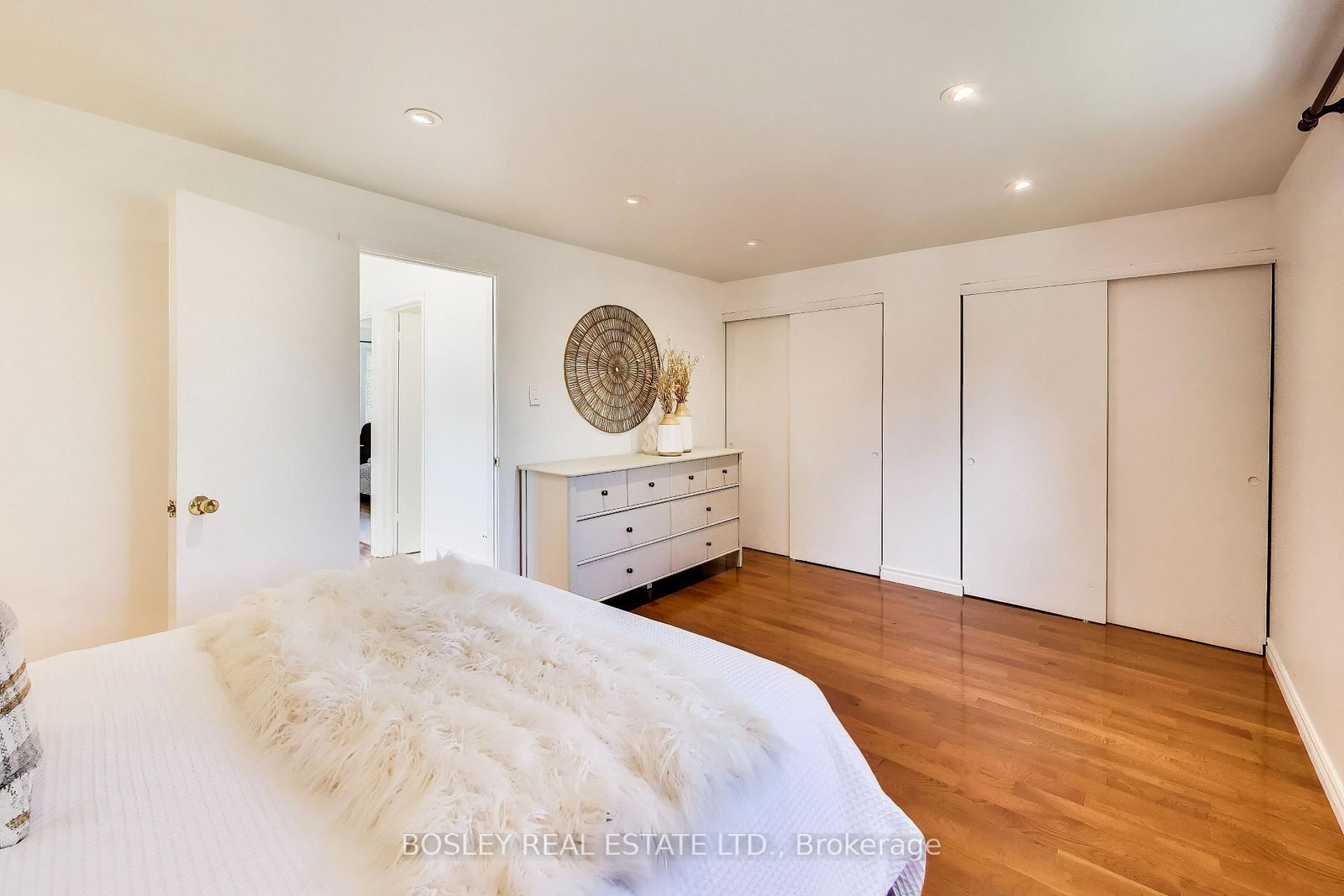 4269 Taffey Crescent • Mississauga, ON photo 18