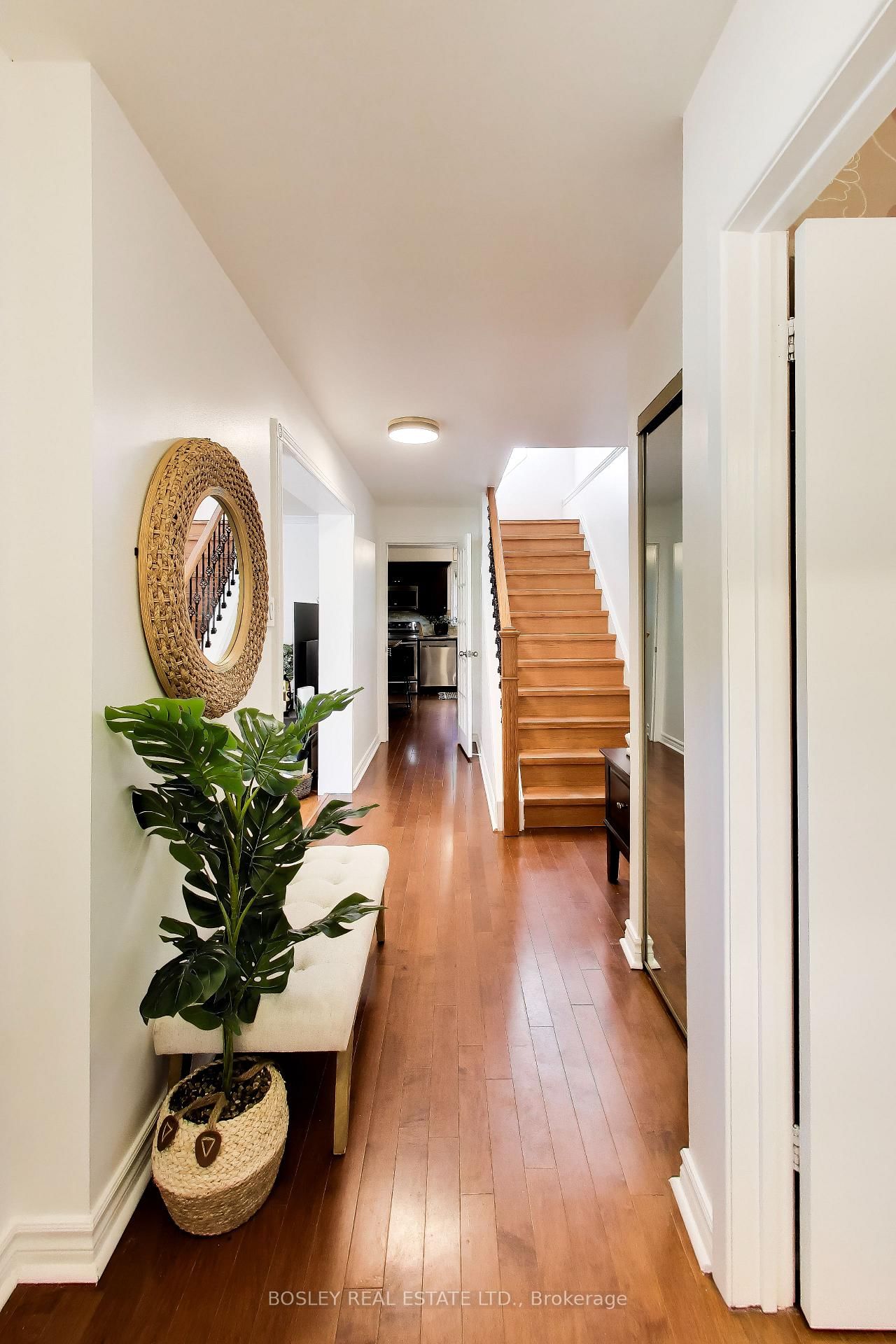 4269 Taffey Crescent • Mississauga, ON photo 4