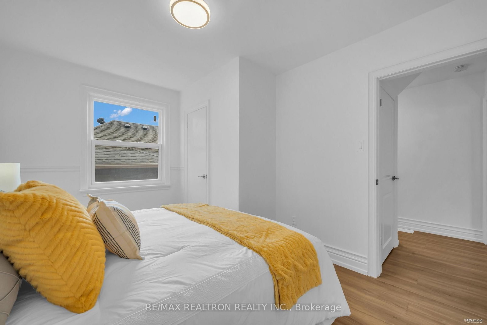 11 Harrow Drive • Toronto, ON photo 18