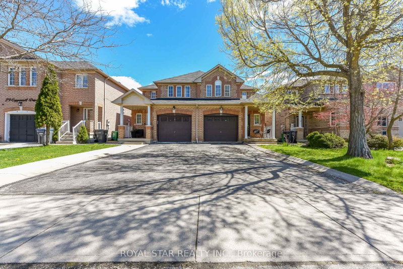 33 Coppermill Drive