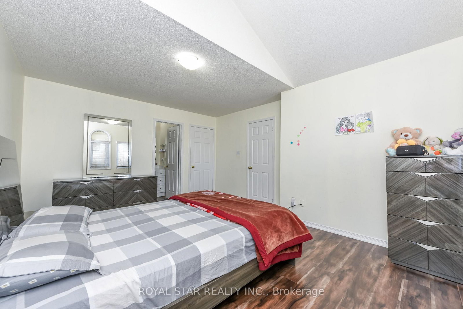 33 Coppermill Drive • Brampton, ON photo 29